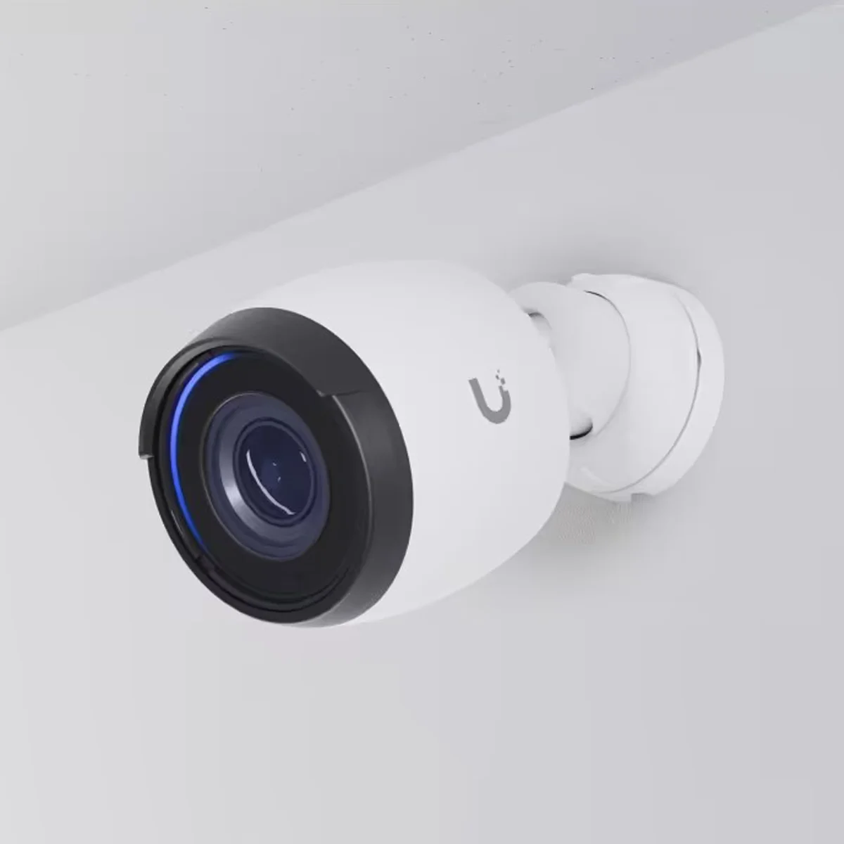 Ubiquiti UniFi Protect G4 Pro UVC-G4-PRO Camera – 4K, 3x Optical Zoom, PoE, Night Vision